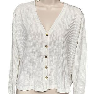 Hippie Rose size medium cream color top